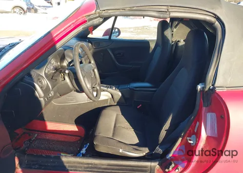 1999 Mazda Mx-5 Miata Leather Pkg/Popular Equipment Pkg/Sports Pkg/Touring/Touring Pkg z USA, uszkodzony, nr VIN JM1NB3538X0108896